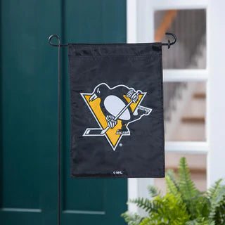 Pittsburgh Penguins garden flag