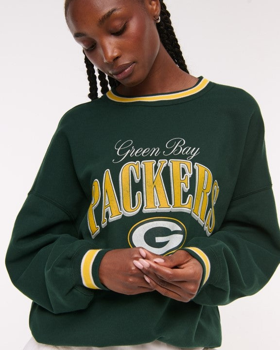 Abercrombia and Fitch Women's Vintage Sunday Crew Green Bay Packers