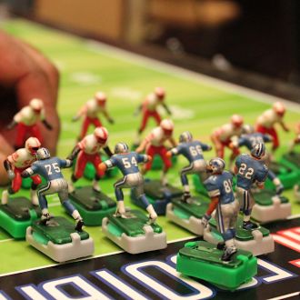 Sharper Image NFL Deluxe Electric Football game set